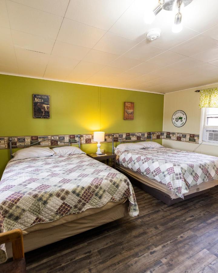 Sunset Rv Park And Motel 벨레 포르셰 외부 사진